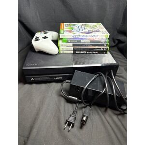 Microsoft Xbox One 500GB Console Black Bundle with Controller and 5 Games